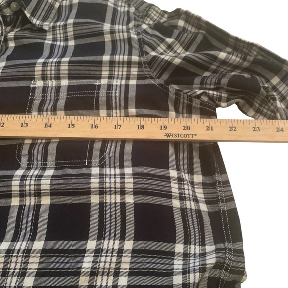 LRL Lauren Jean Company Black and White Plaid Ladies Button up shirt- Size Large - Picture 6 of 9